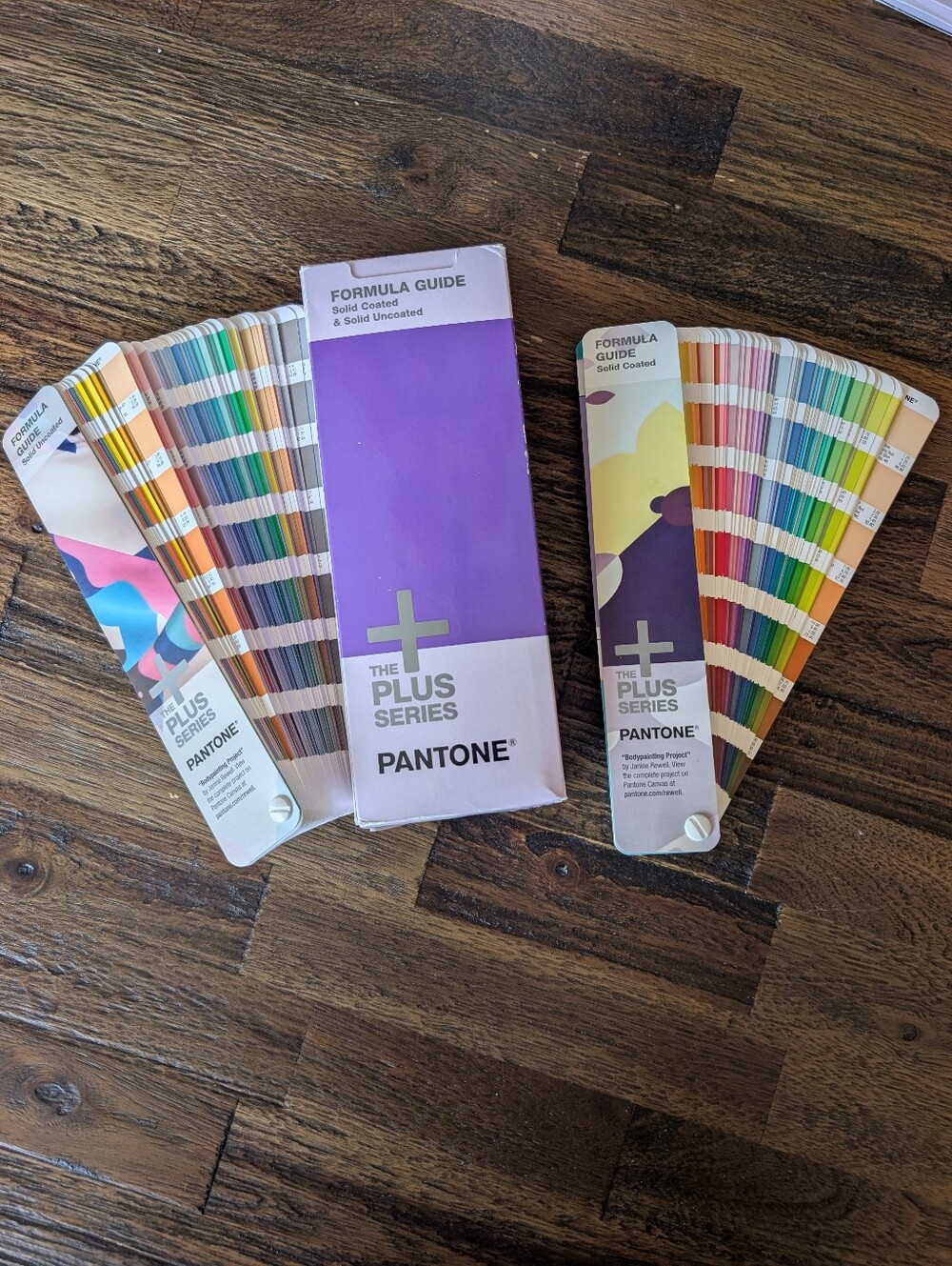 Pantone Plus Color Formula Guide Solid Coated and Solid Uncoated